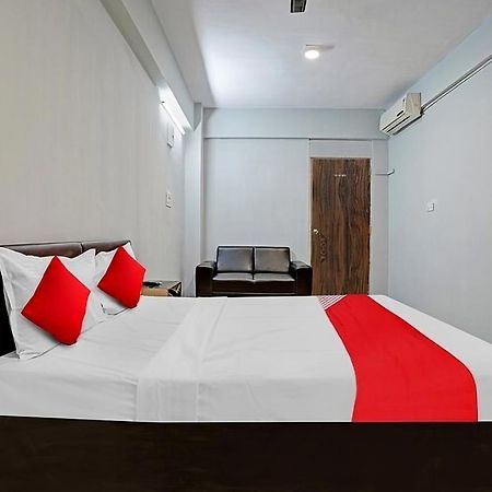 Hotel Welcome, Vip Road Vesu スーラト エクステリア 写真